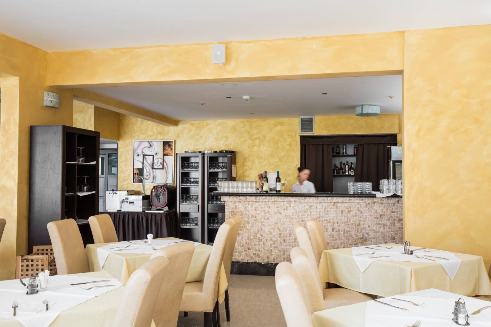 Restoran & Bar - image 3